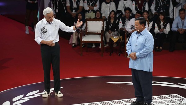 Ganjar Singgung Kasus Ham Berat, Prabowo Tunjuk Mahfud Md